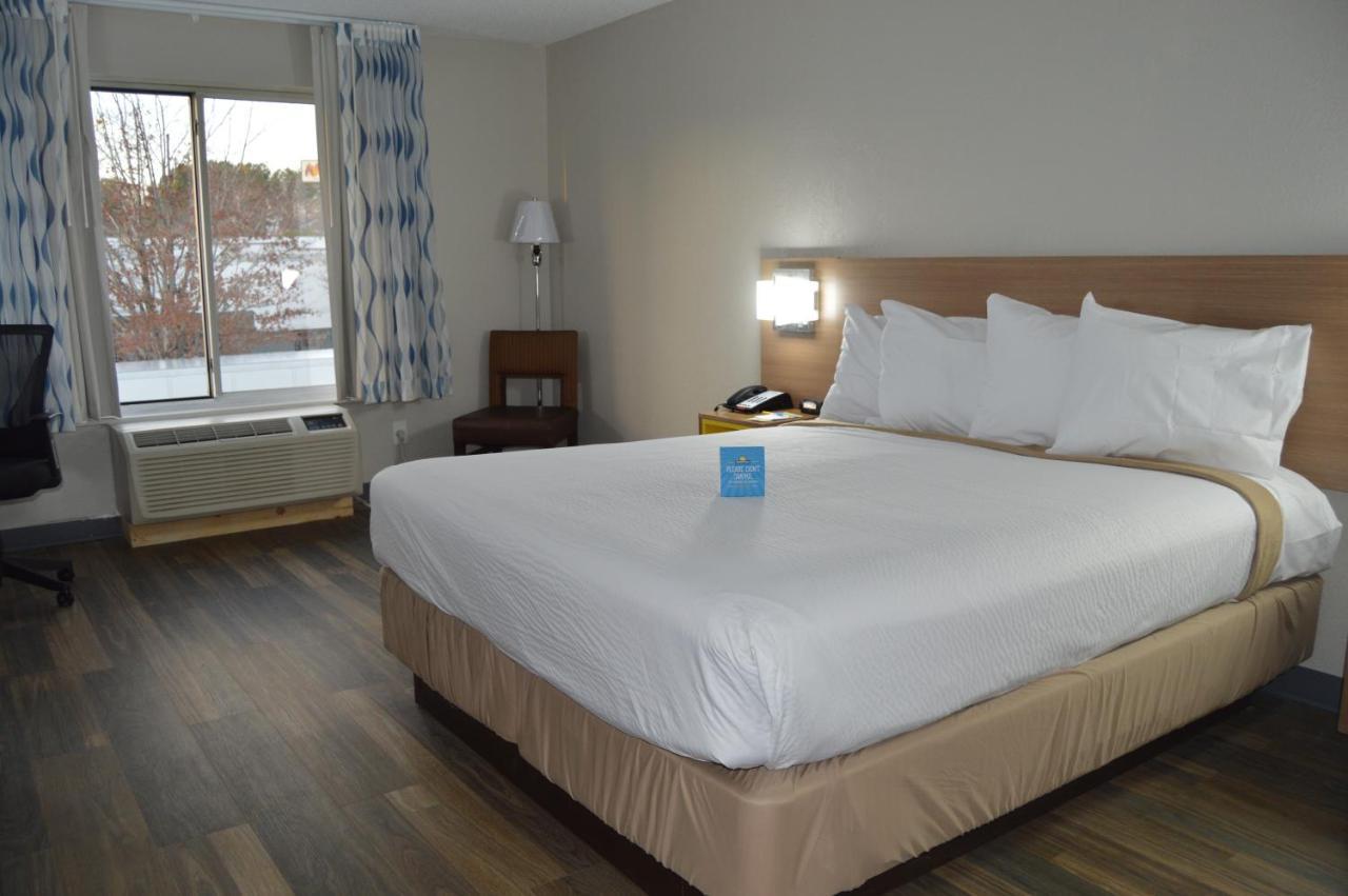 Days Inn By Wyndham Marietta-Atlanta-Delk Road Exterior photo