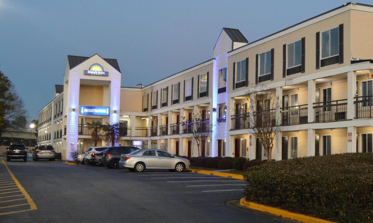 Days Inn By Wyndham Marietta-Atlanta-Delk Road Exterior photo