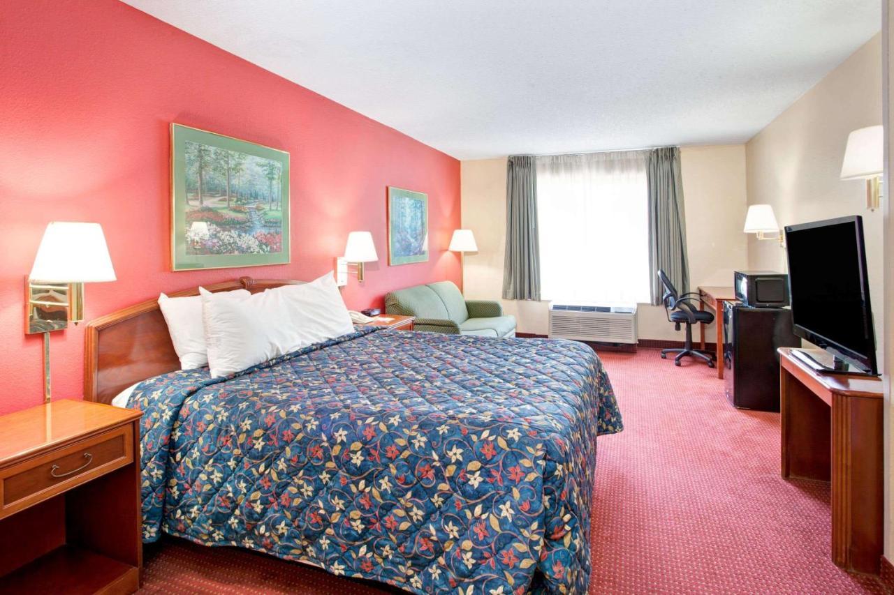 Days Inn By Wyndham Marietta-Atlanta-Delk Road Exterior photo