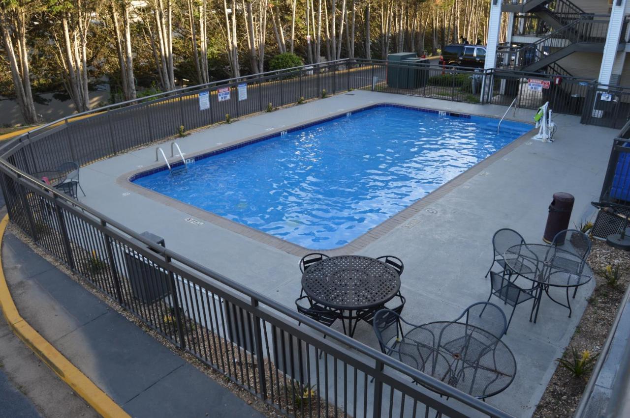 Days Inn By Wyndham Marietta-Atlanta-Delk Road Exterior photo