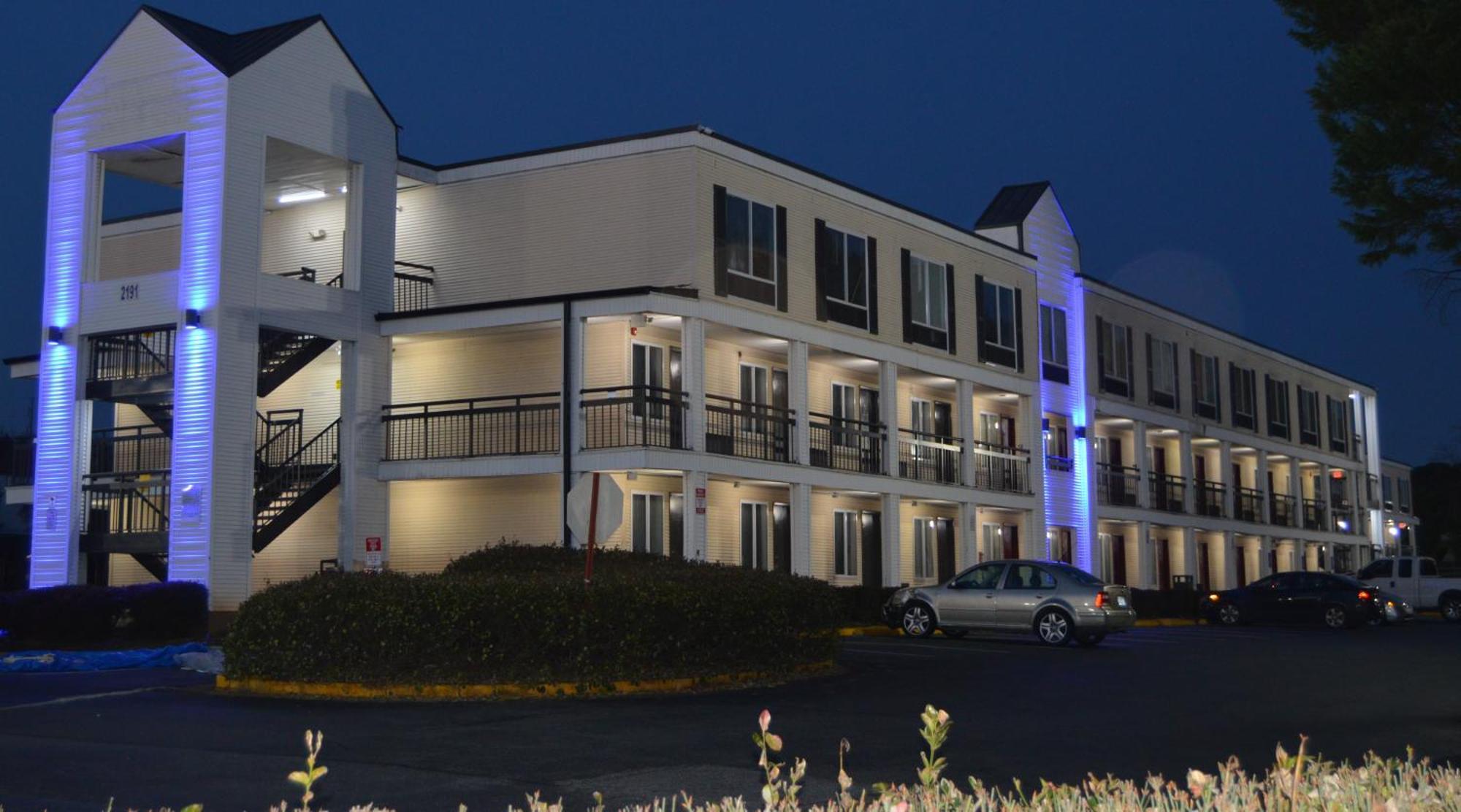 Days Inn By Wyndham Marietta-Atlanta-Delk Road Exterior photo
